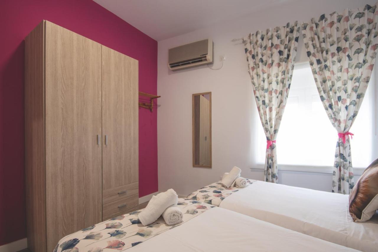 Apartamentos Coso De San Albin Mérida Dış mekan fotoğraf